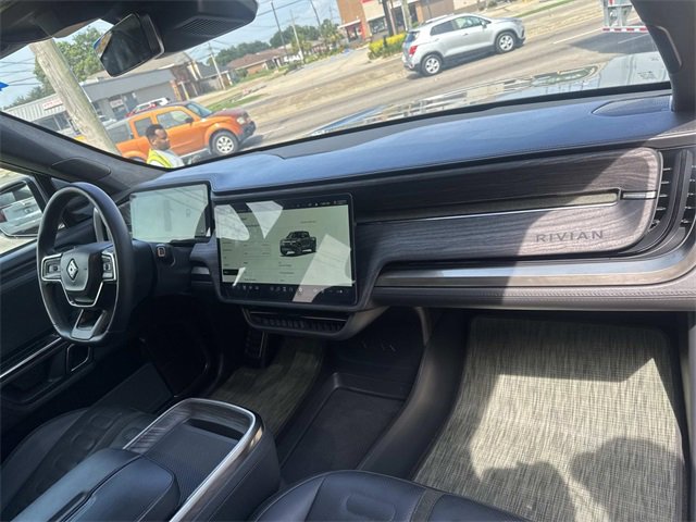 2022 Rivian R1T Adventure photo 12