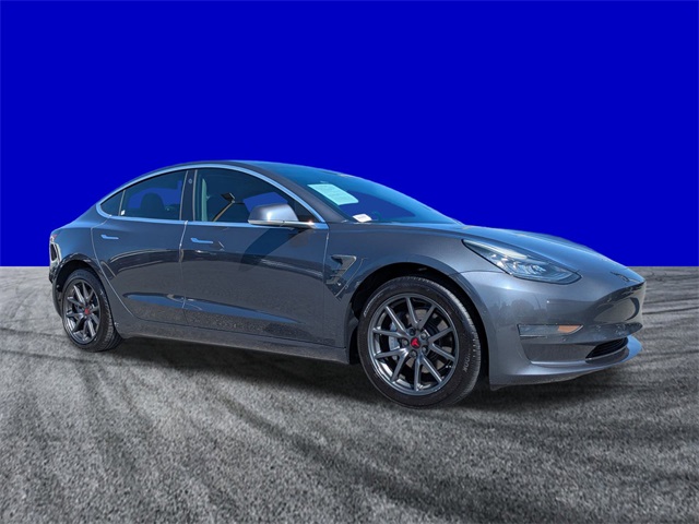 2019 Tesla Model 3 Standard Range Plus photo 2