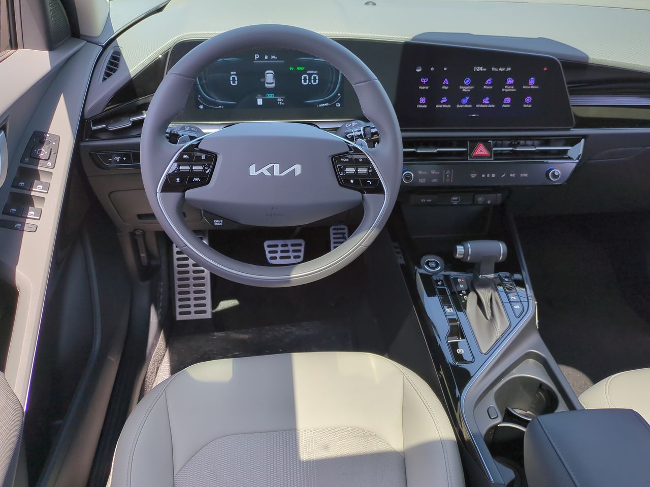 2025 Kia Niro EX Touring photo 17