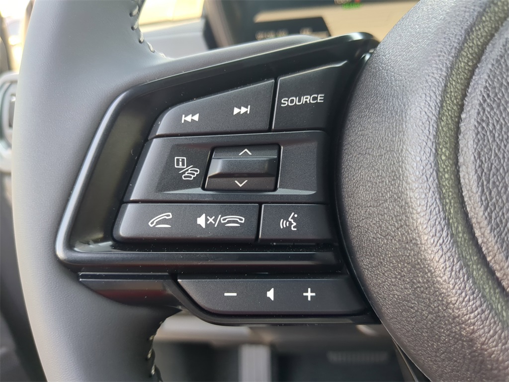 2025 Subaru Forester Premium photo 25