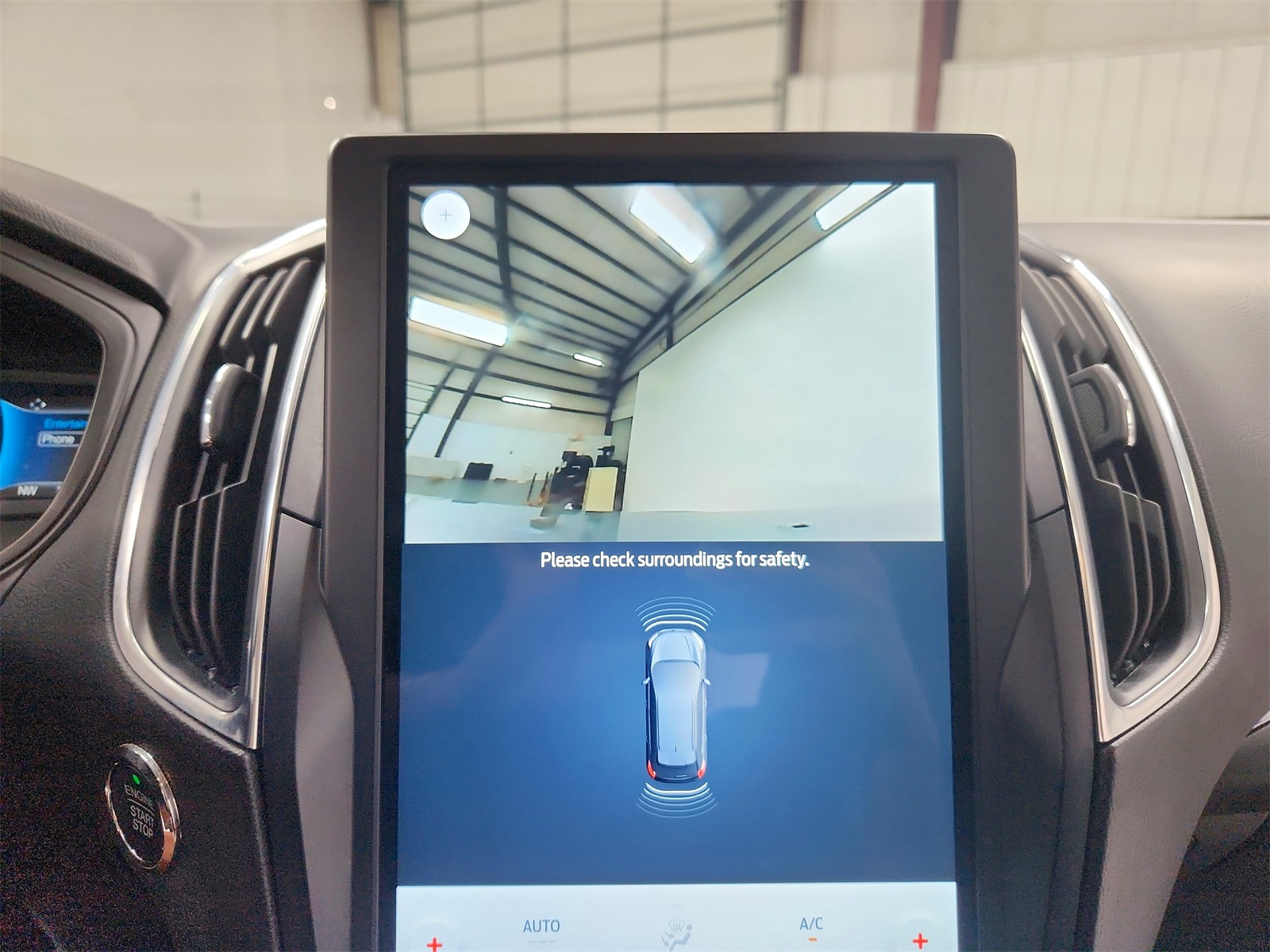 2024 Ford Edge Titanium photo 28