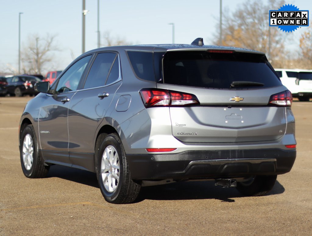 2024 Chevrolet Equinox LT photo 3