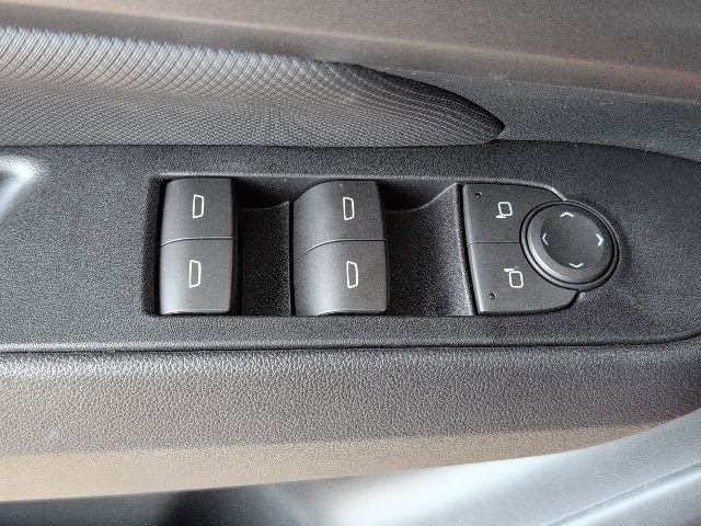 2026 Chevrolet Equinox EV 1LT photo 14
