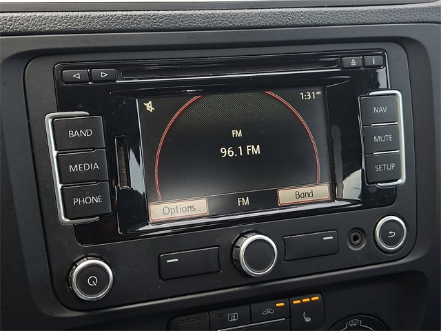 2011 Volkswagen Jetta SEL photo 16