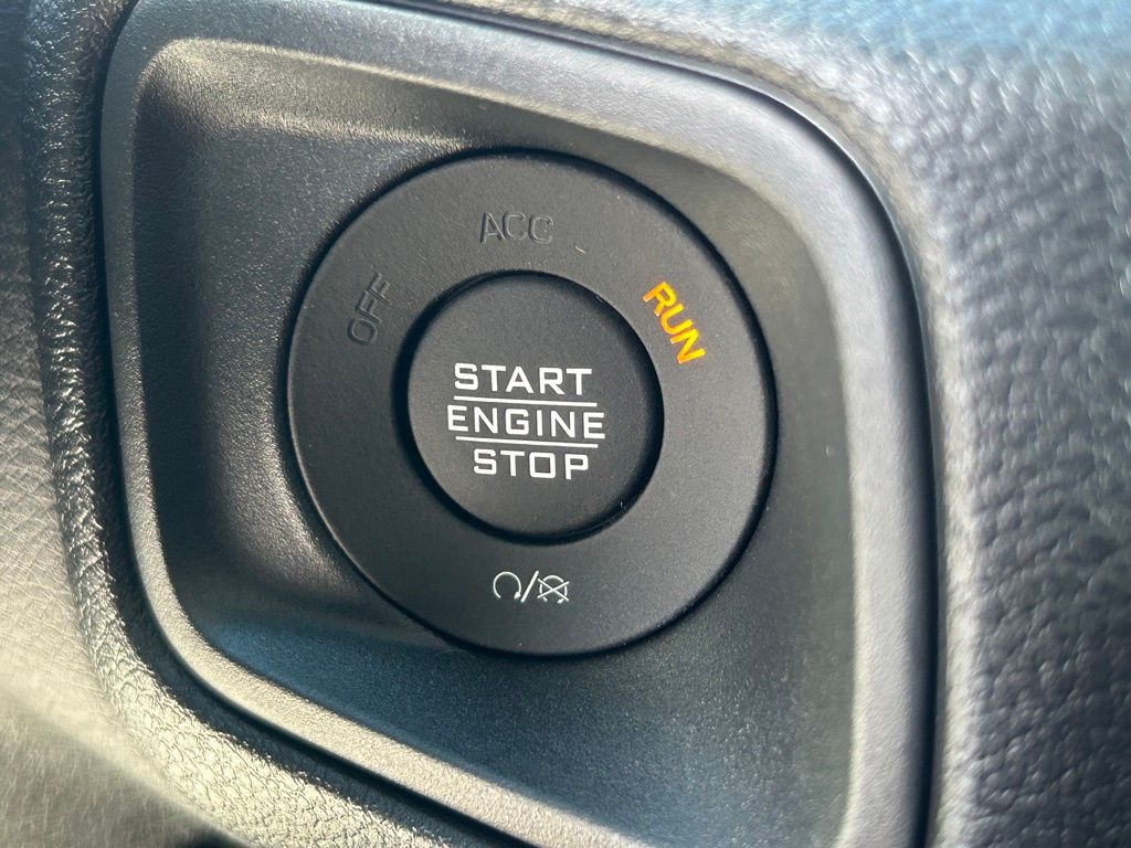 2025 Jeep Wrangler Sport photo 43