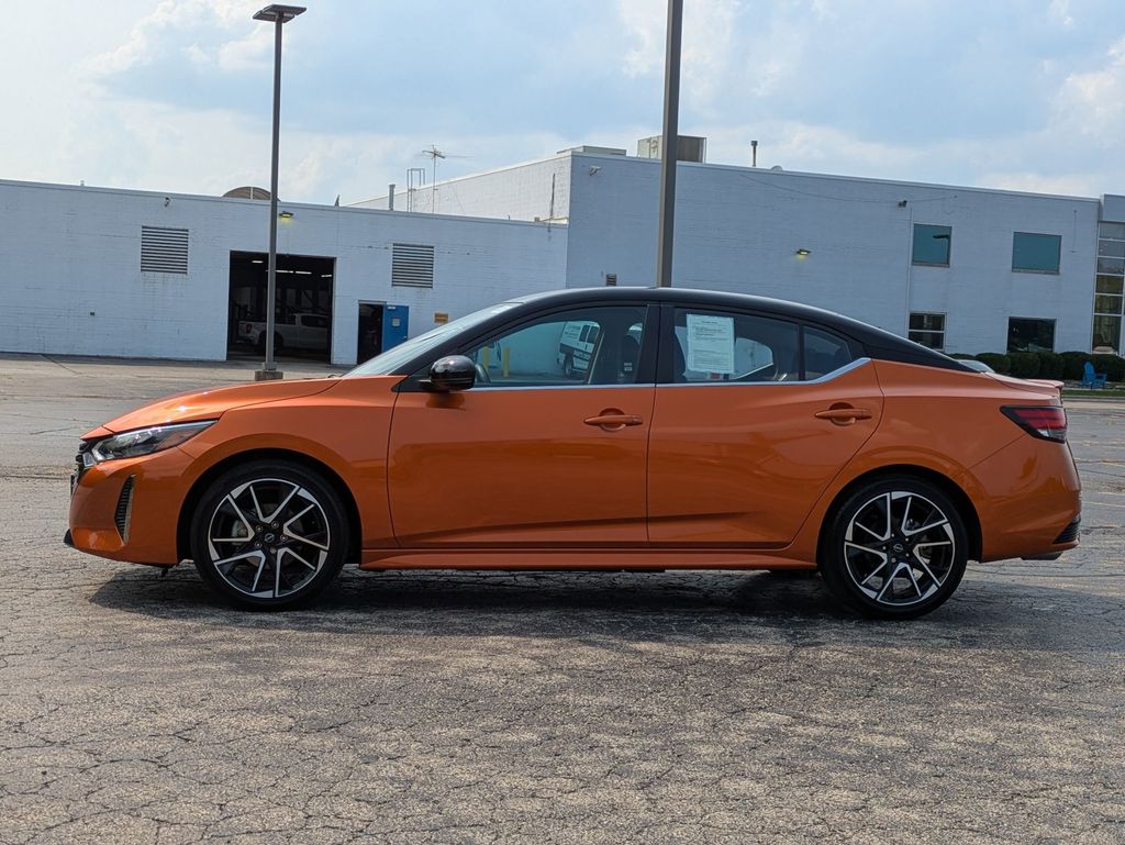 2024 Nissan Sentra SR photo 2