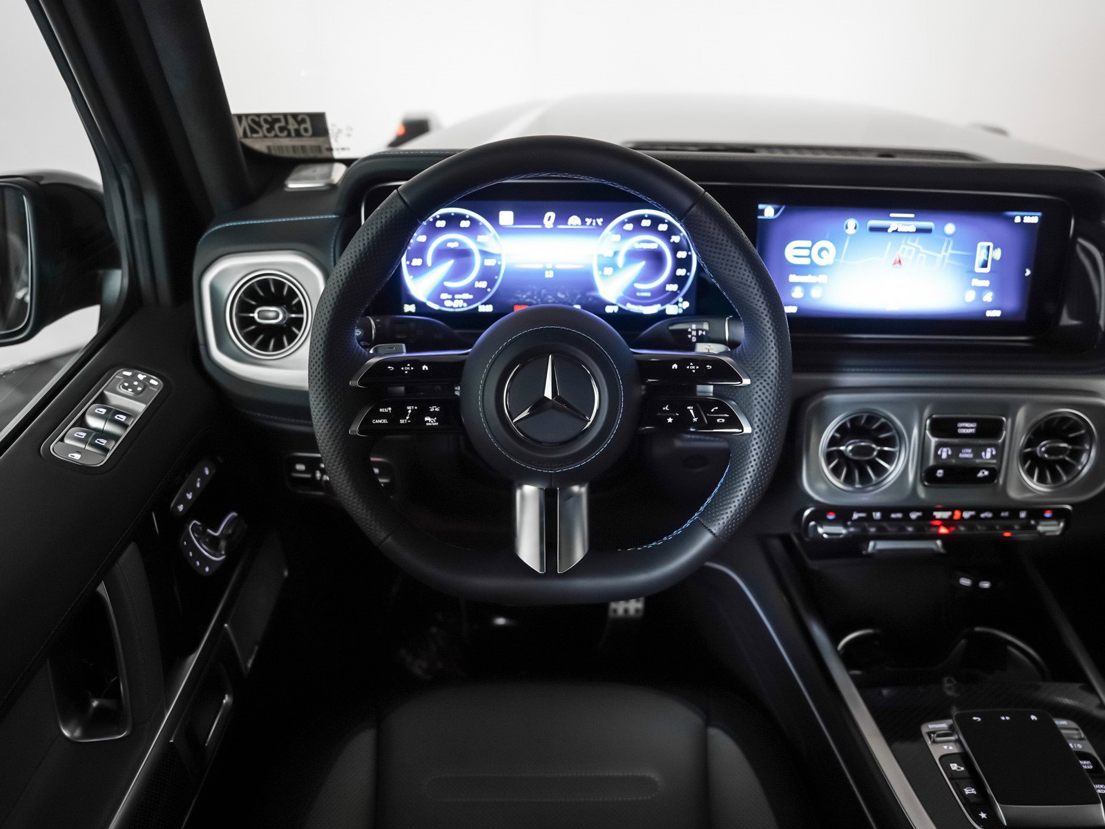 2025 Mercedes Benz G photo 11