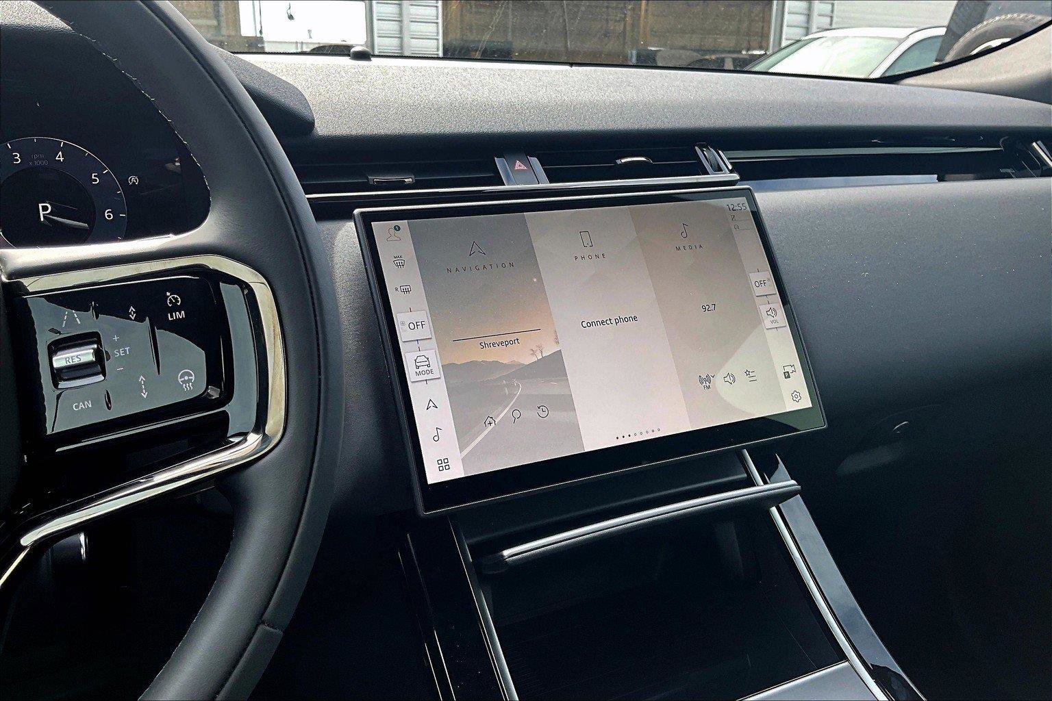 2025 Land Rover Range Rover Velar SE photo 6