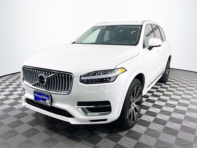 2024 Volvo XC90 T8 Plus photo 2