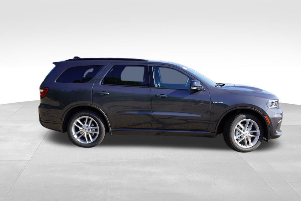 2025 Dodge Durango R/T Plus photo 2