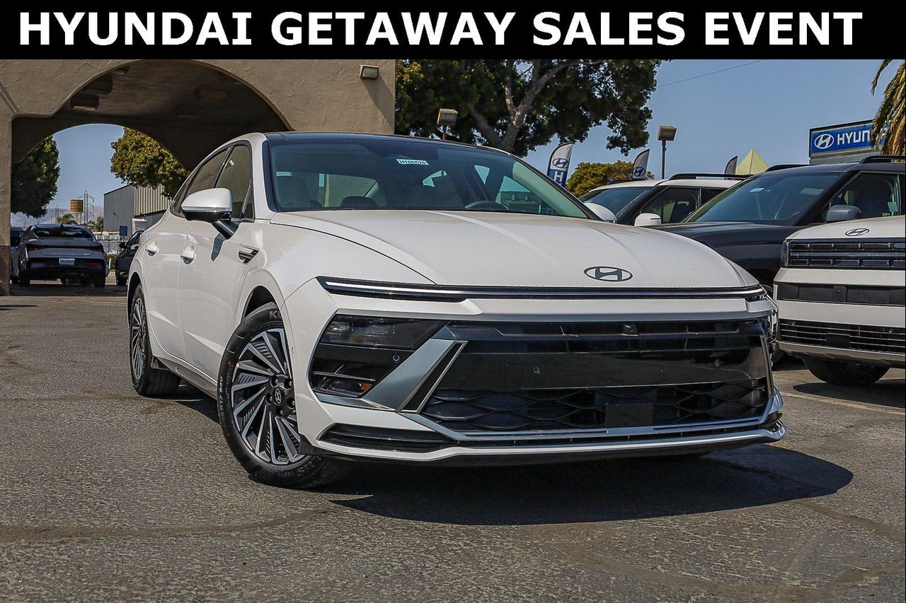 2025 Hyundai Sonata Hybrid Limited's photo