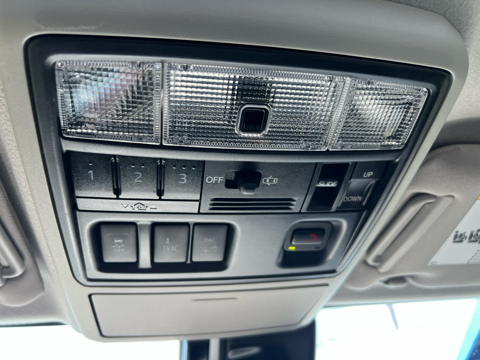 2023 Toyota 4Runner SR5 Premium photo 17