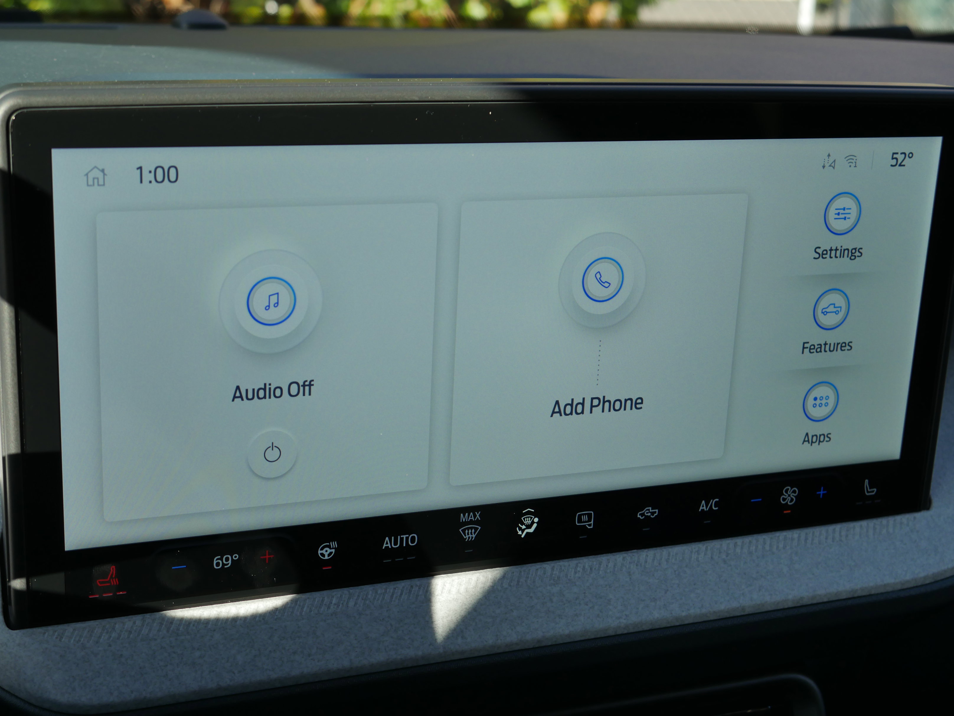 2025 Ford Maverick XLT photo 2