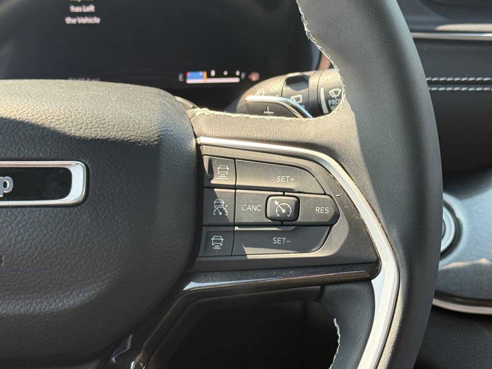 2023 Jeep Grand Cherokee Altitude photo 20
