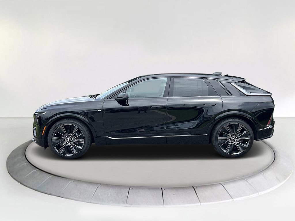 2026 Cadillac Lyriq Sport photo 2