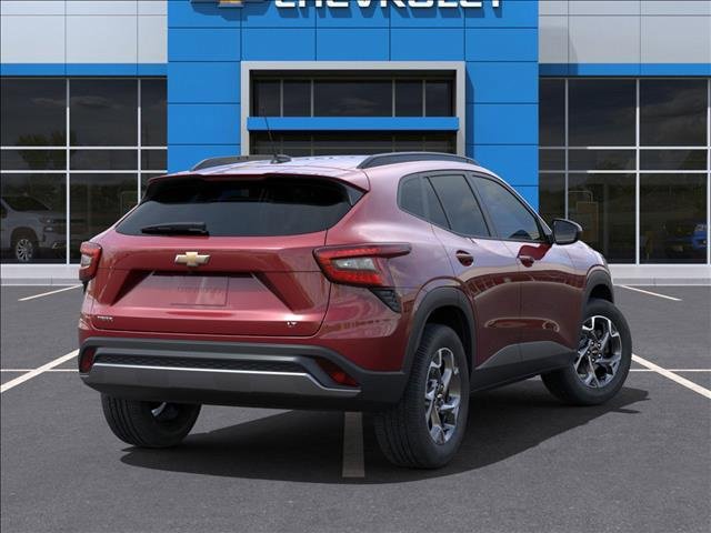 2025 Chevrolet Trax LT photo 4