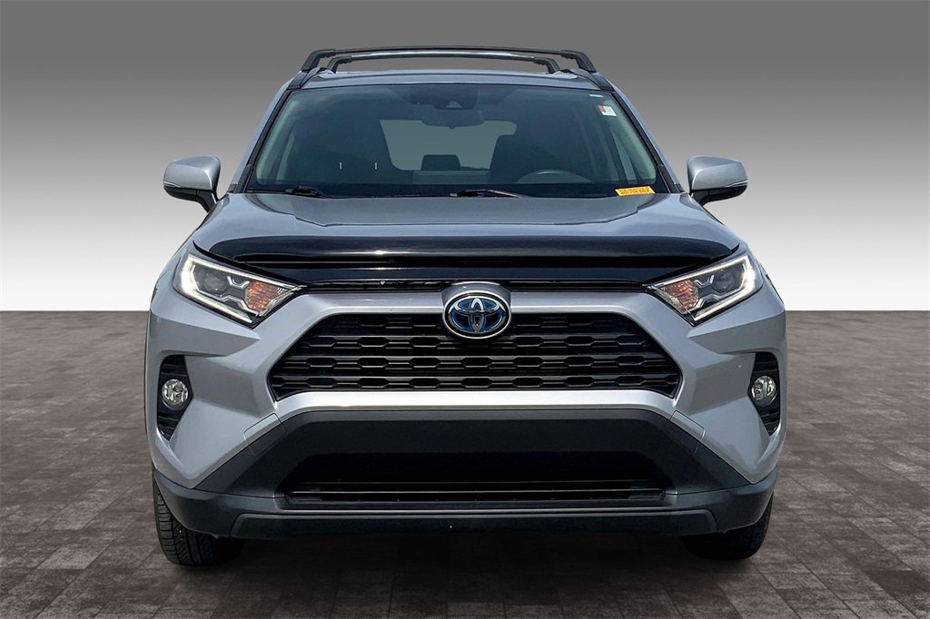 2019 Toyota RAV4 Hybrid XLE photo 3