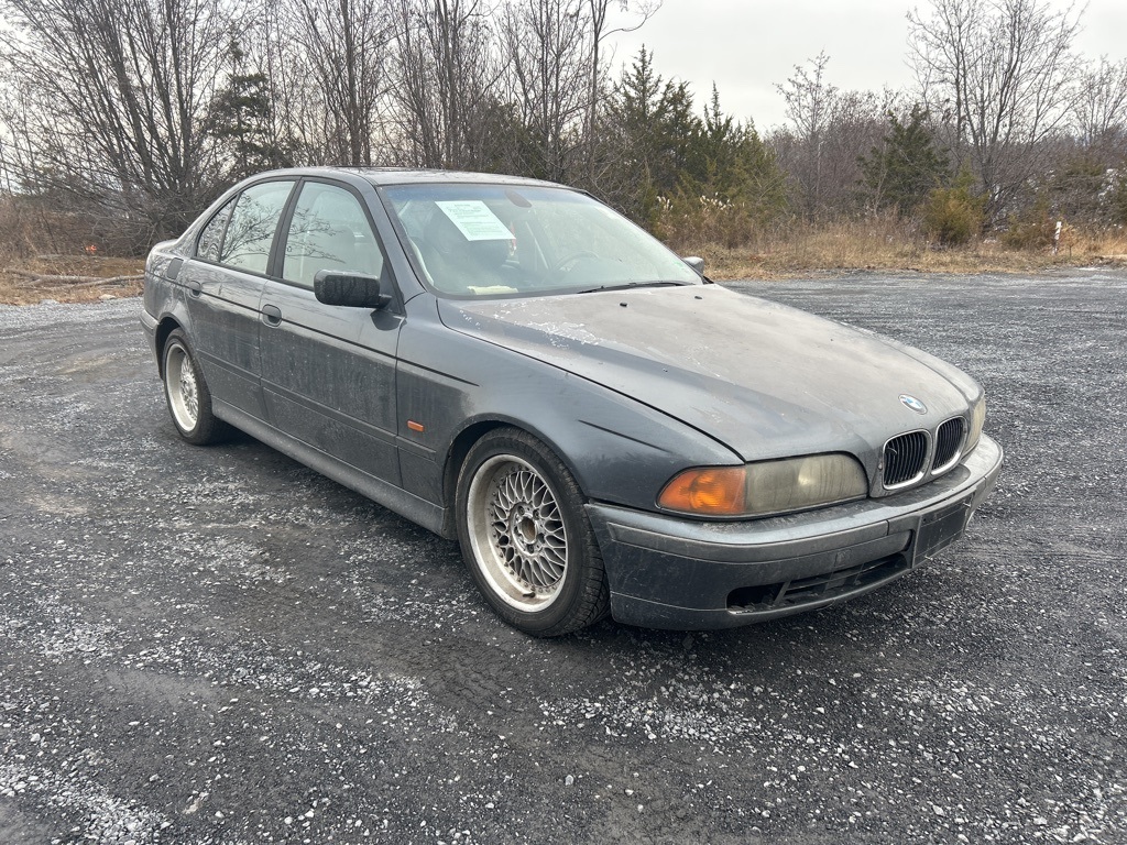 2000 BMW 5 Series 528I's photo