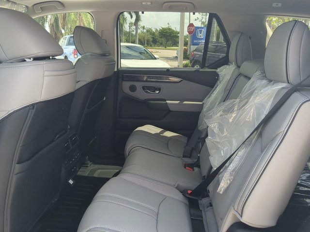 2025 Honda Pilot Elite photo 11