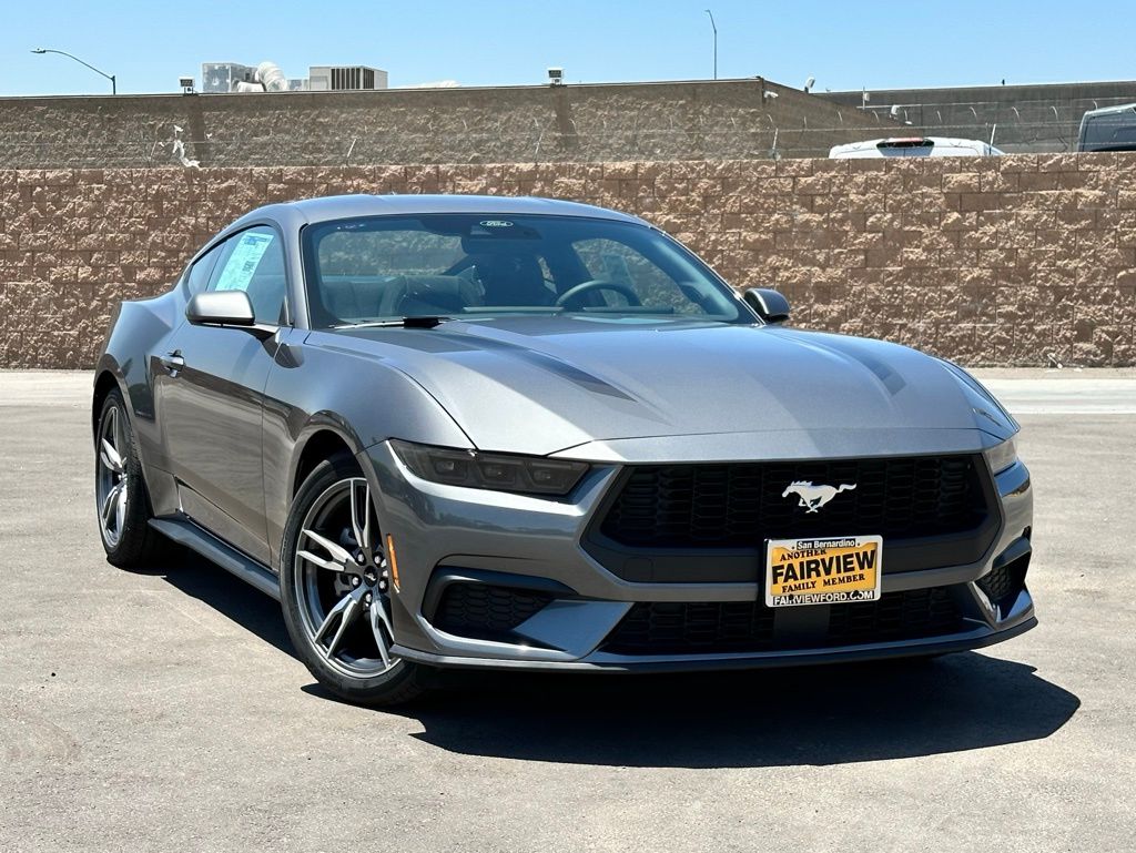 2025 Ford Mustang EcoBoost photo 2