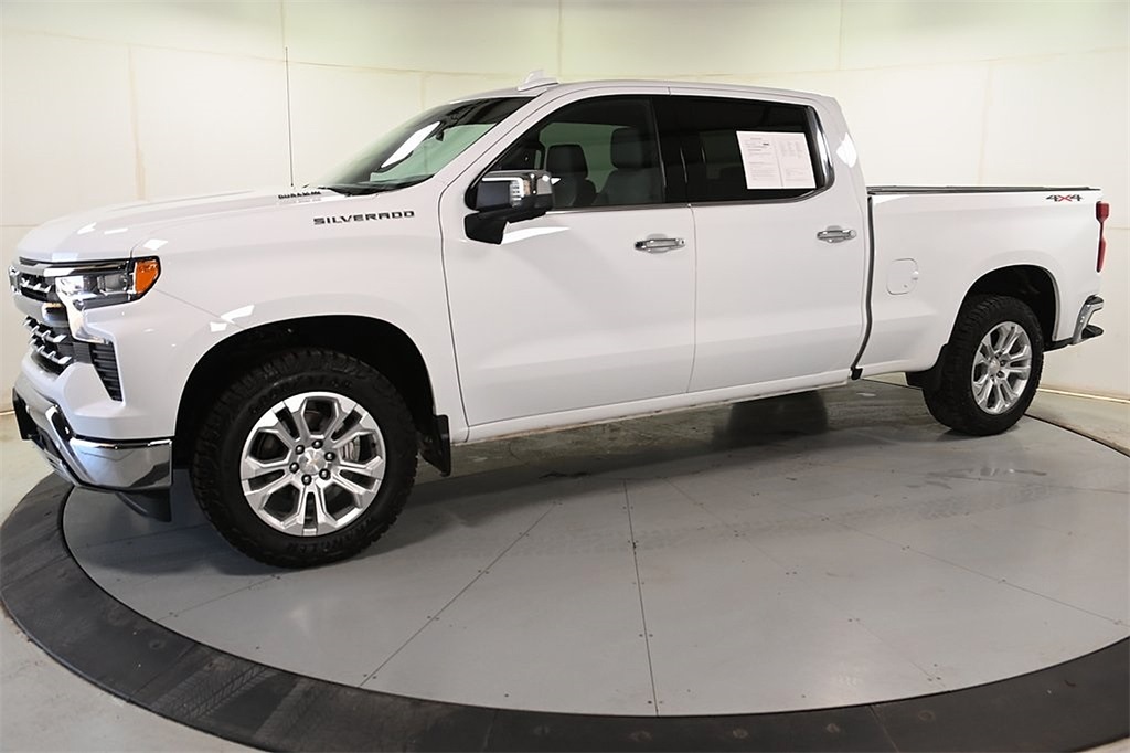 2024 Chevrolet Silverado 1500 LTZ photo 5