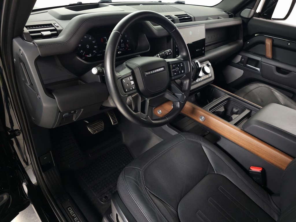 2024 LAND ROVER DEFENDER - Image 16