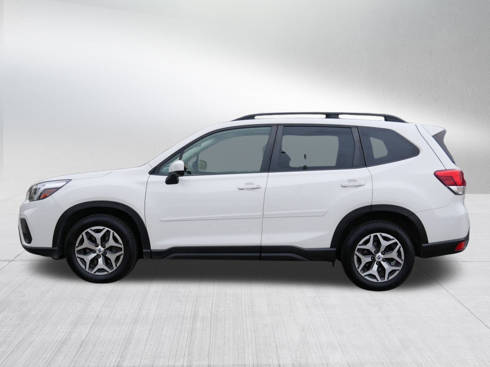 2021 Subaru Forester Premium photo 4