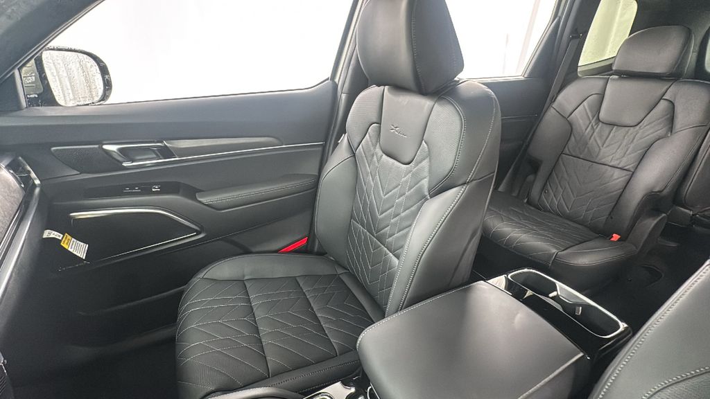 2025 Kia Telluride SX Prestige X-Line photo 12