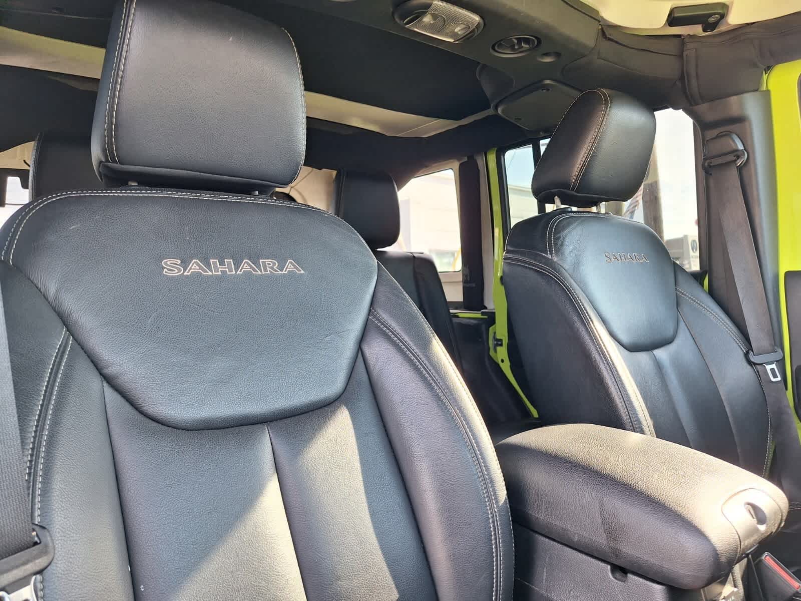 2016 Jeep Wrangler Unlimited Sahara photo 18