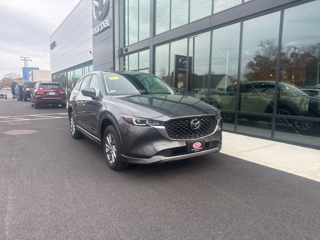 2024 Mazda CX-5 S Select Package's photo