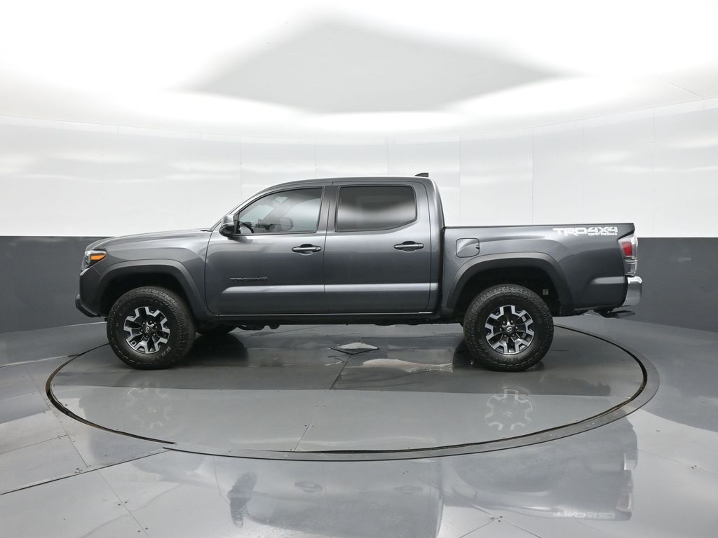 2023 Toyota Tacoma TRD Off-Road photo 3