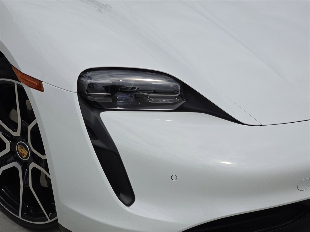2023 Porsche Taycan Base photo 29