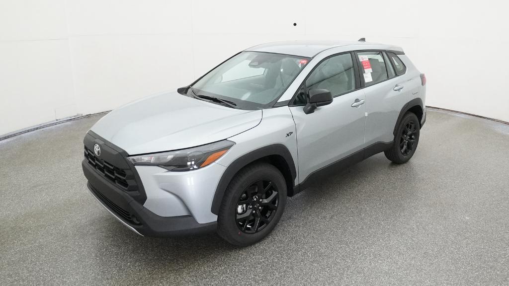 2026 Toyota Corolla Cross LE's photo