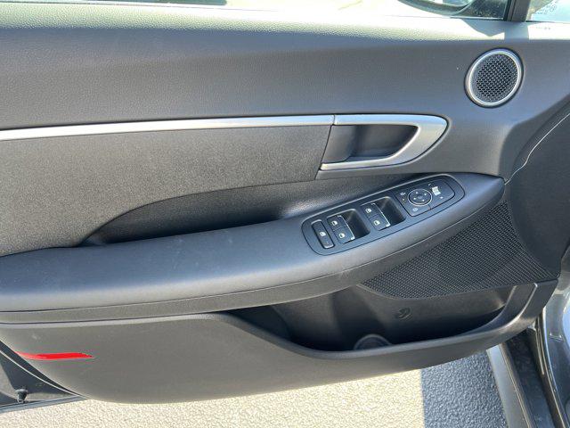 2026 Hyundai Sonata SE photo 10