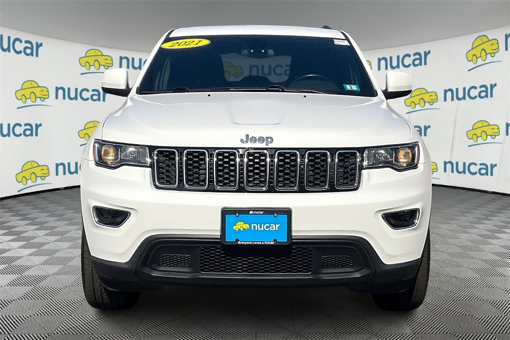 2021 Jeep Grand Cherokee Laredo E photo 2