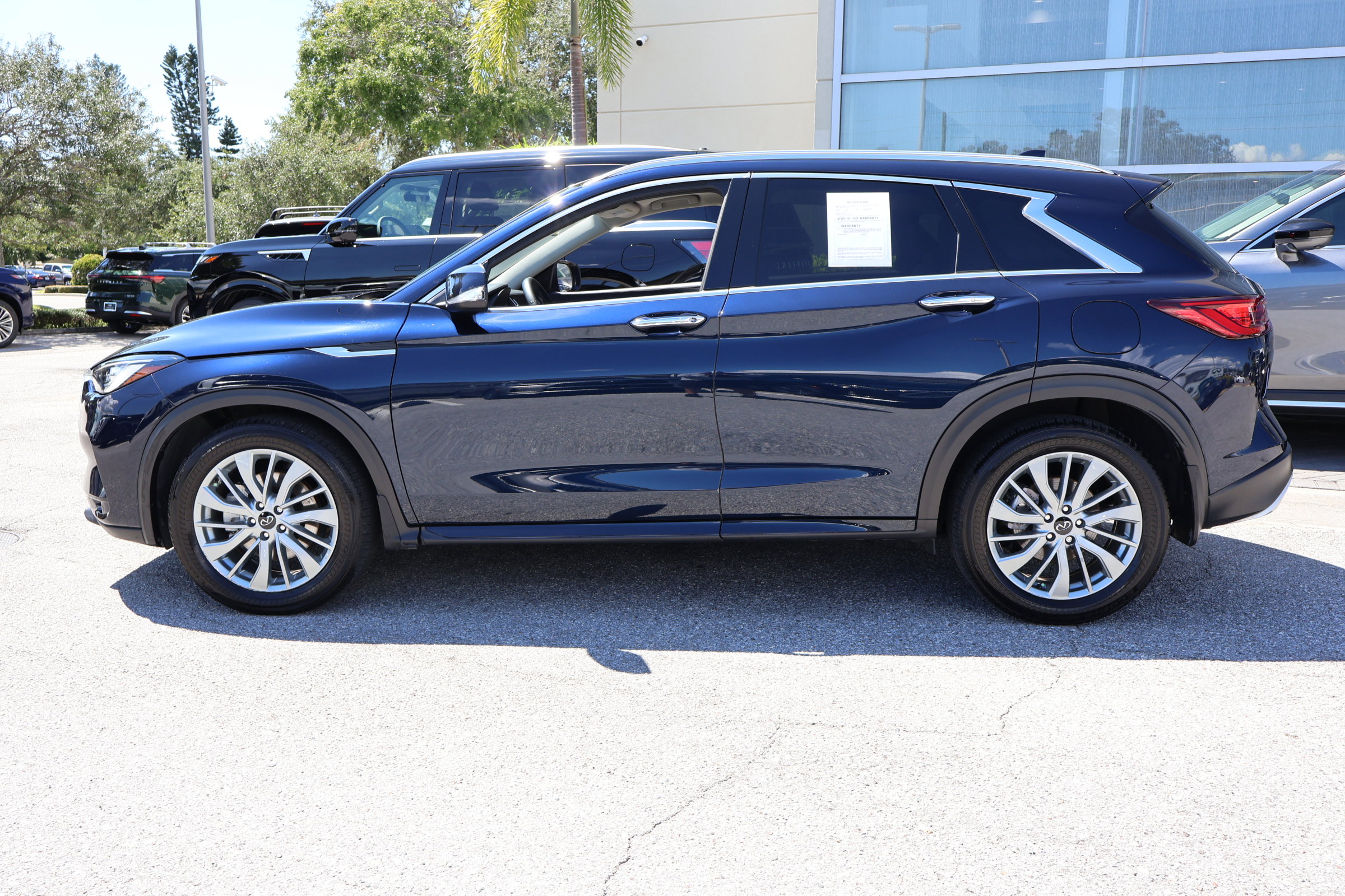 2023 Infiniti QX50 Luxe photo 5