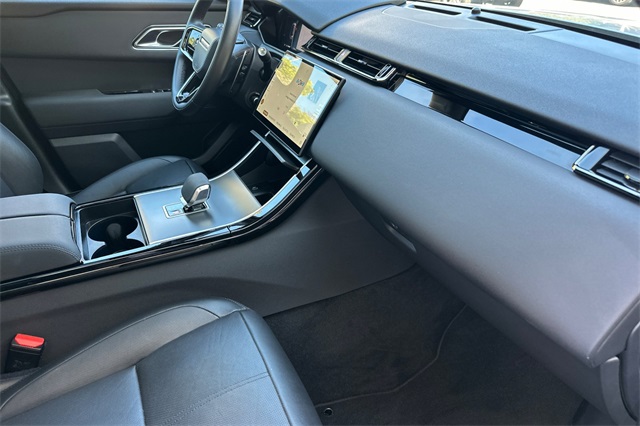 2025 Land Rover Range Rover Velar SE photo 14