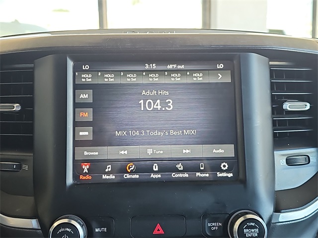 2021 Ram 1500 Big Horn Lone Star photo 3