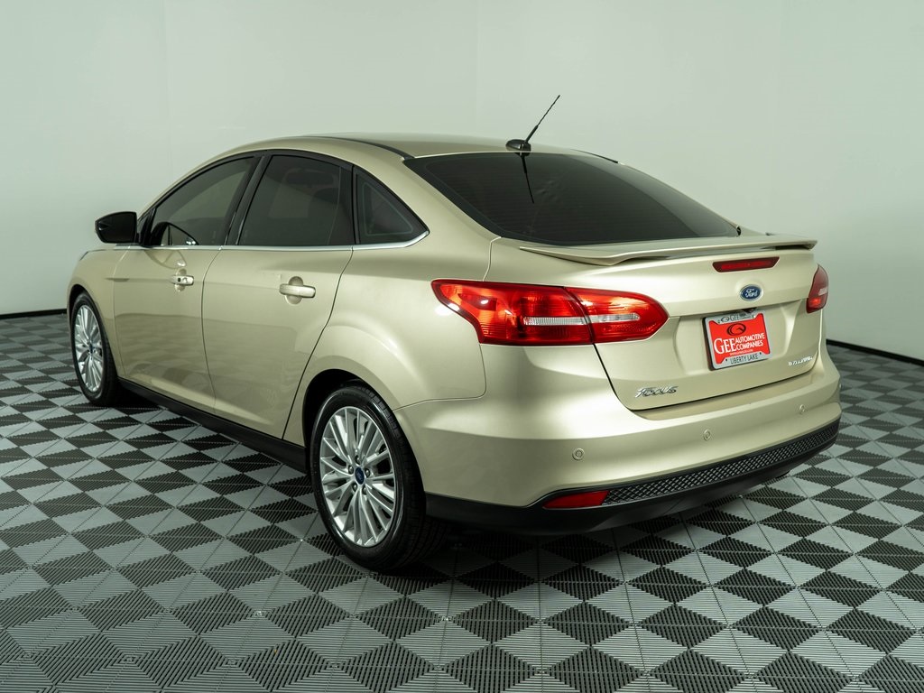 2018 Ford Focus Titanium photo 4