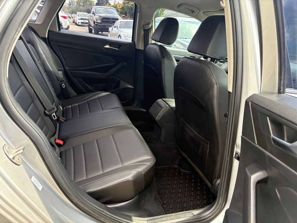 2022 Volkswagen Jetta 1.5T SE photo 27