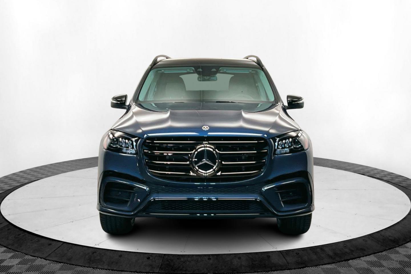 2025 Mercedes Benz GLS 450 4MATIC photo 8