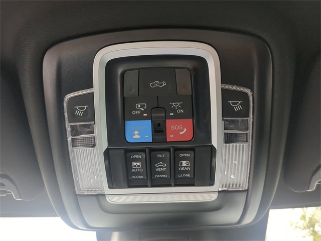 2025 Ram 2500 Laramie photo 21