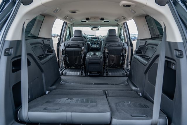 2026 Honda Odyssey Touring photo 19