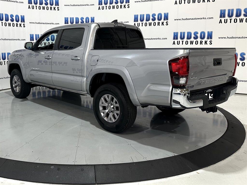 2018 Toyota Tacoma SR5 photo 4
