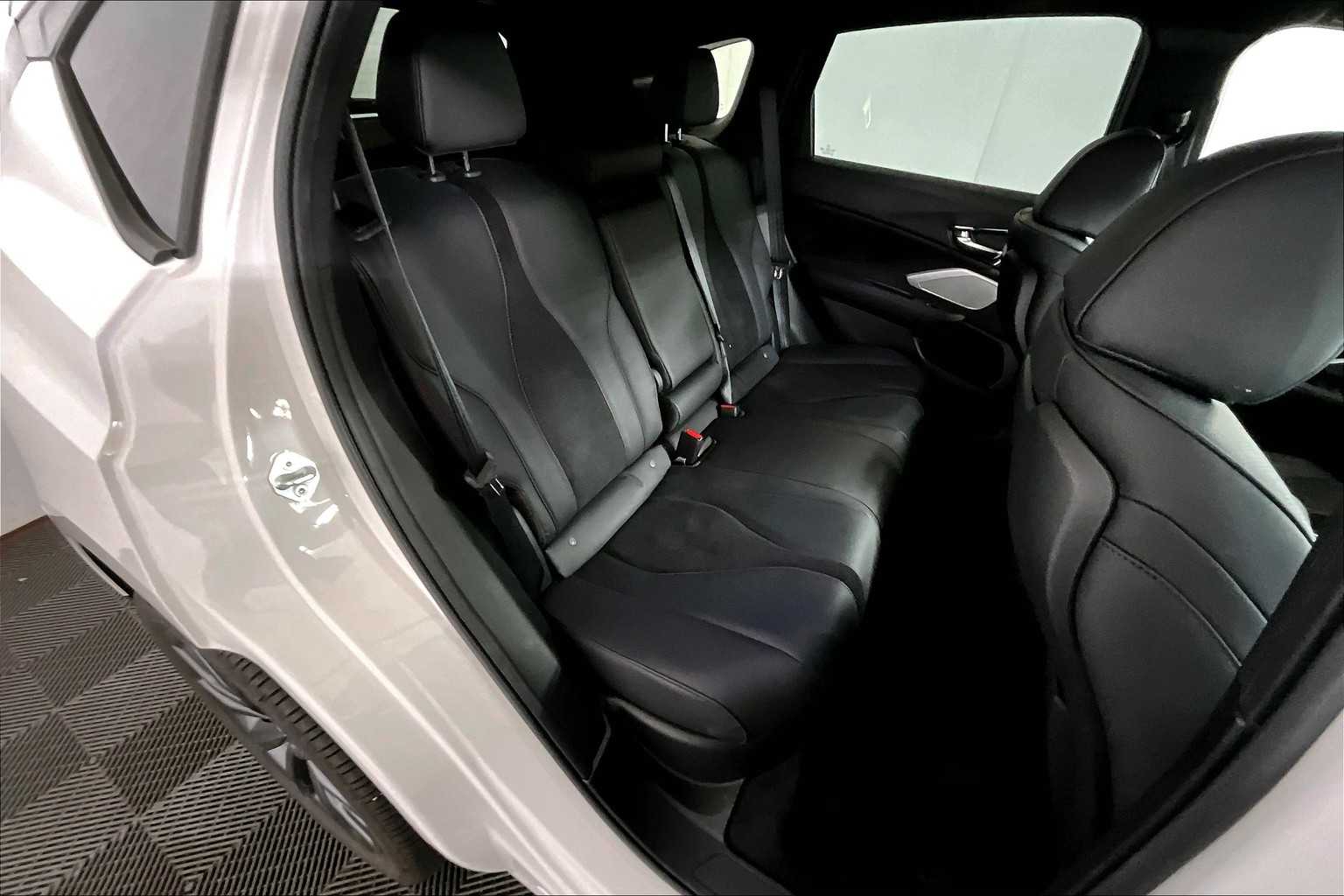 2025 Acura RDX A-Spec photo 17