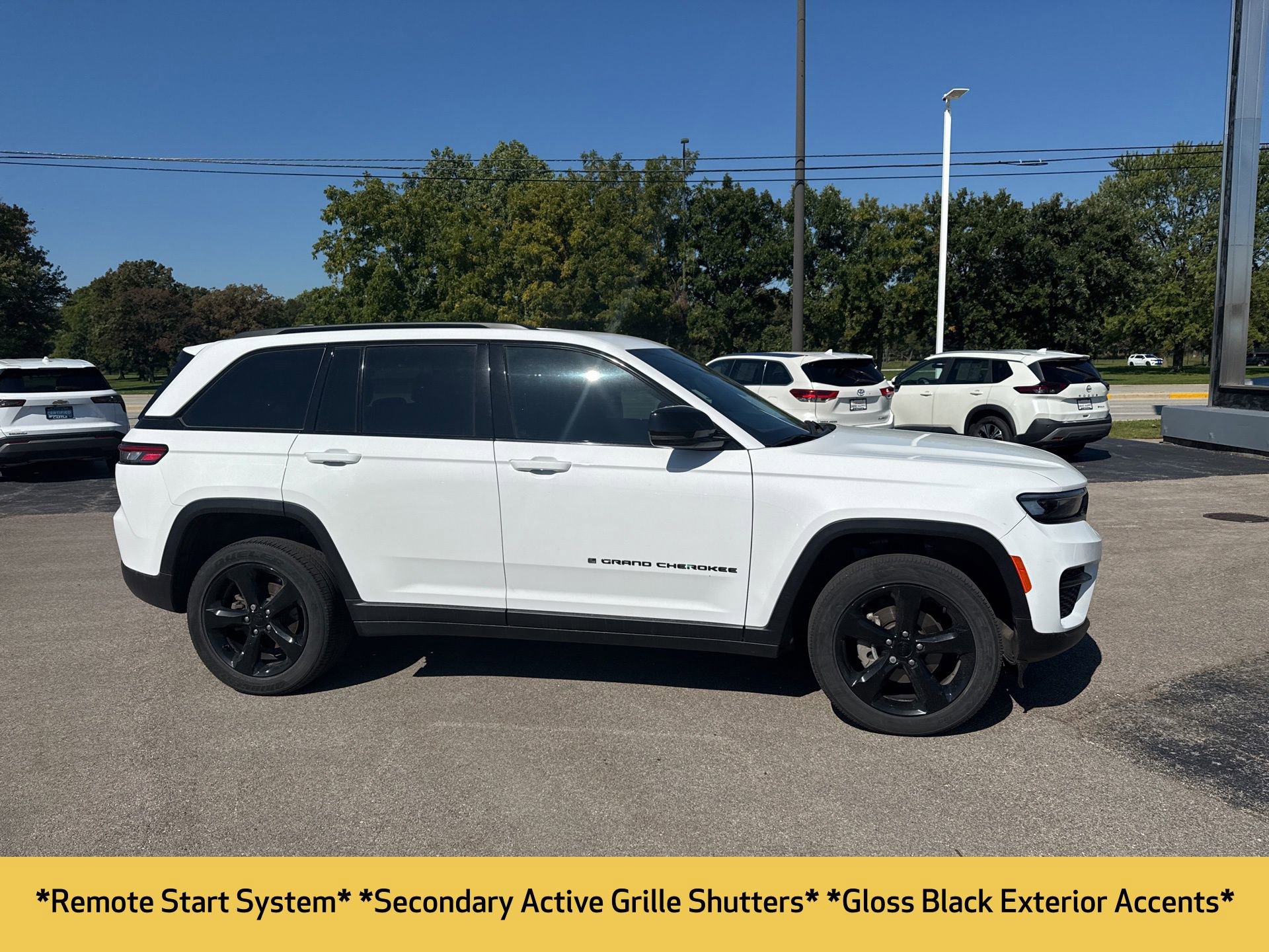 2023 Jeep Grand Cherokee Altitude photo 4