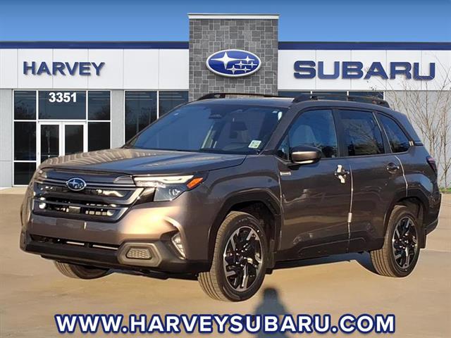 2025 Subaru Forester Premium's photo