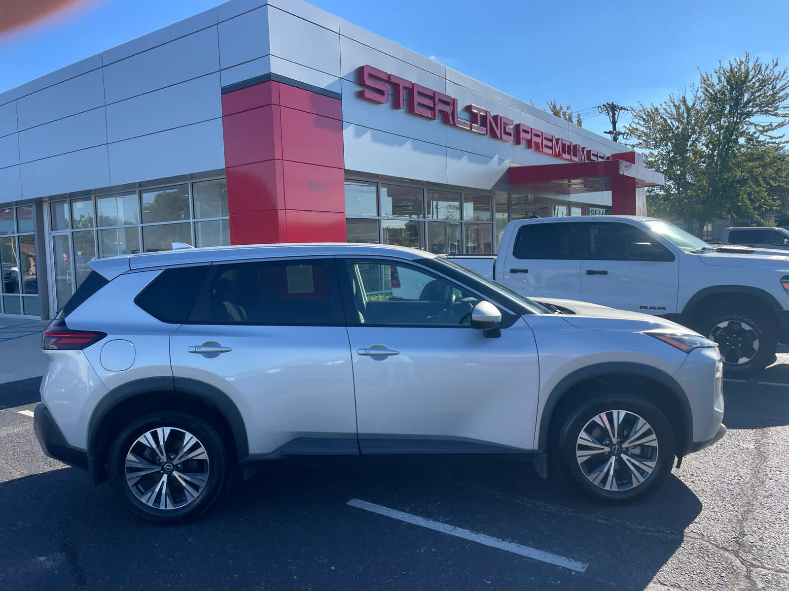 2022 Nissan Rogue SV