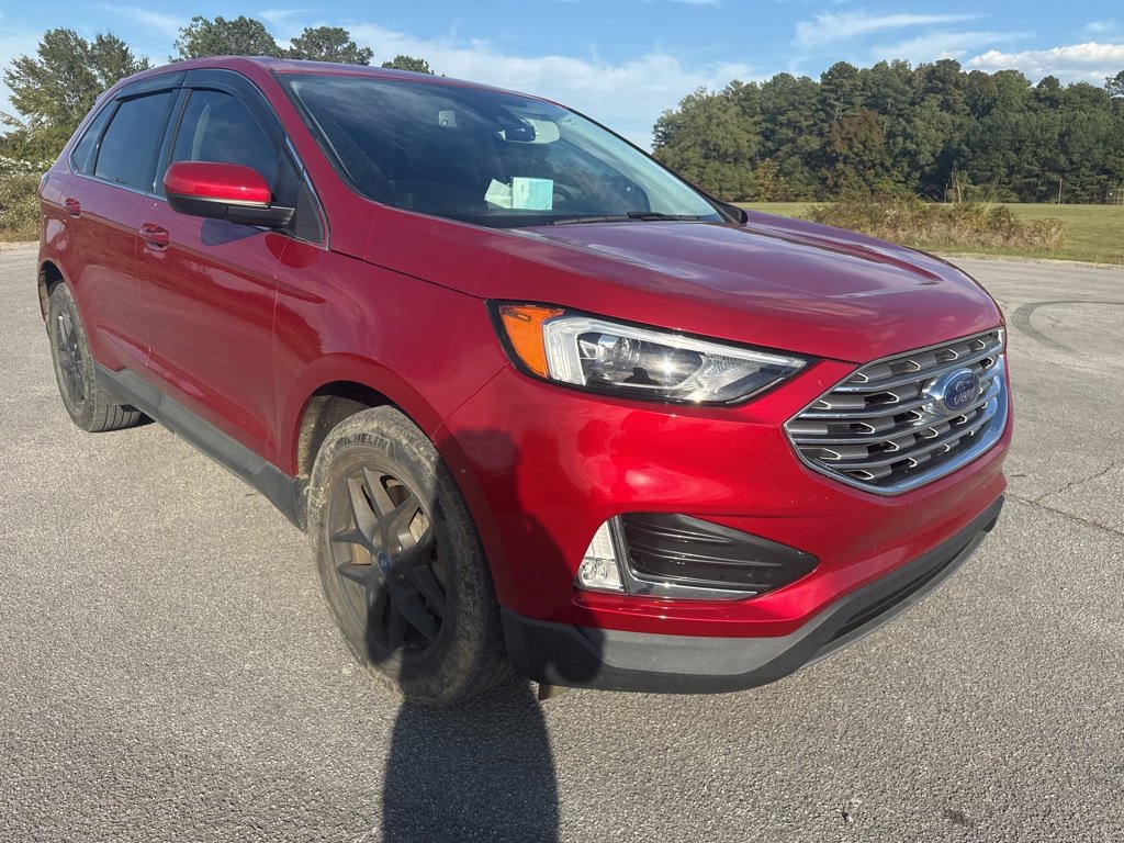 2022 Ford Edge SEL photo 3