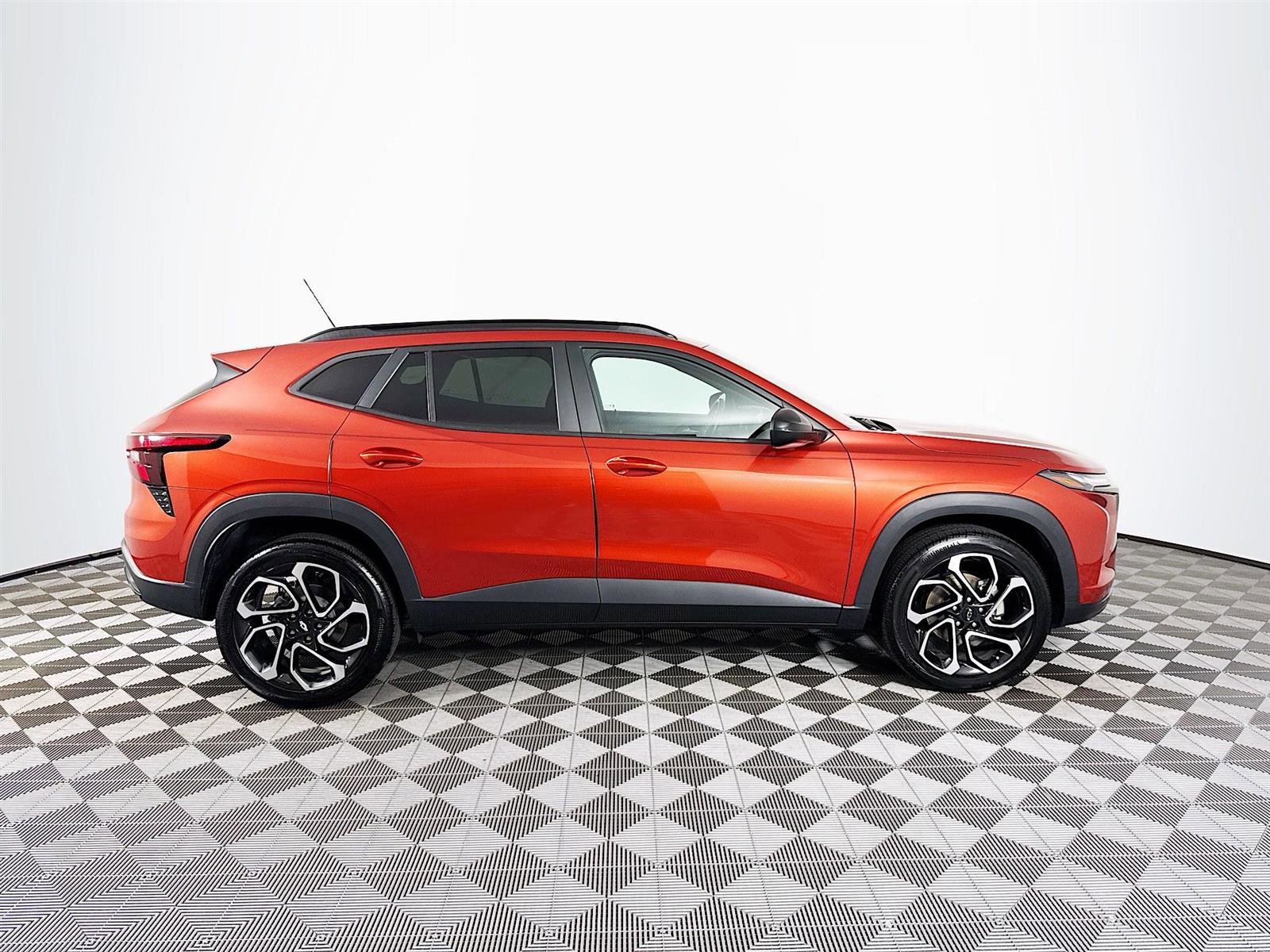 2024 Chevrolet Trax photo 8